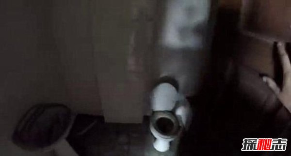 芭提雅十大闹鬼酒店,镜子里出现诡异人脸
