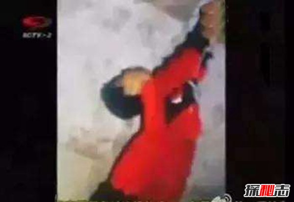 重庆红衣男孩案真相,性窒息死亡(贴身穿堂姐泳衣)
